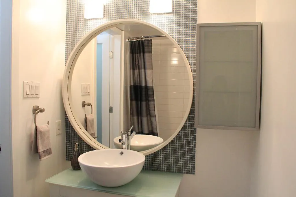 Apartment Twelve Oaks By Marquee Vancouver
