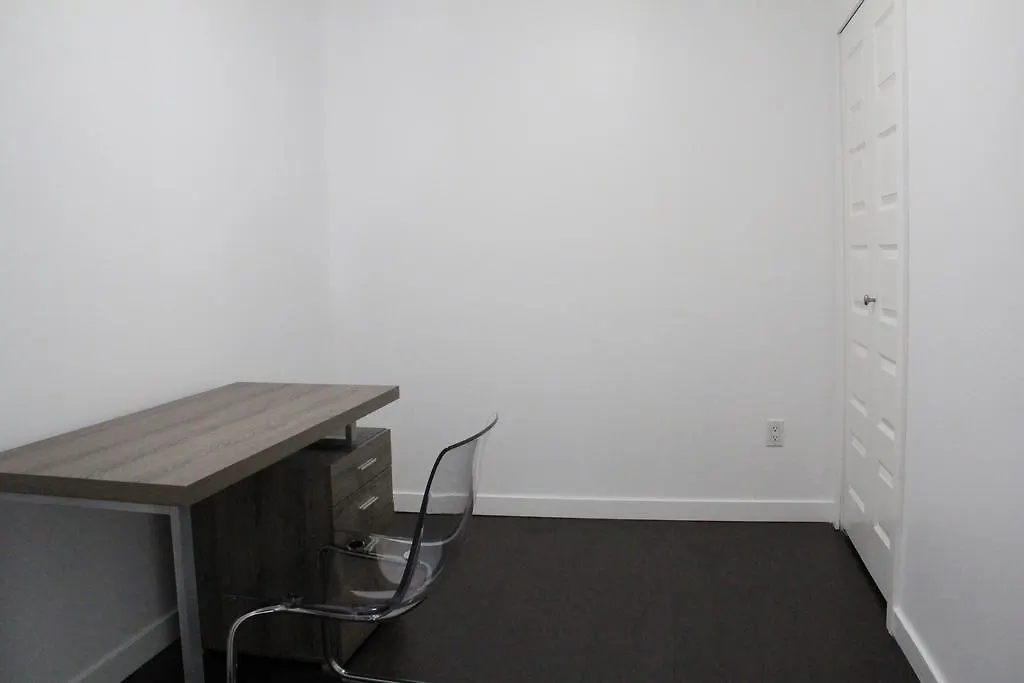 Apartment Twelve Oaks By Marquee Vancouver