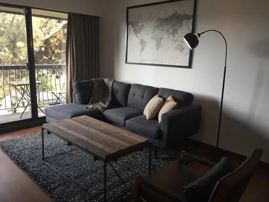 Twelve Oaks By Marquee Vancouver Apartment