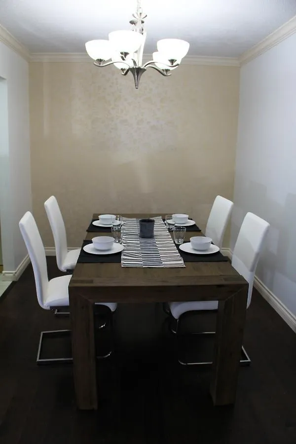 Apartment Twelve Oaks By Marquee Vancouver Canada